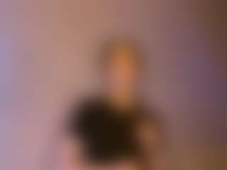 Lora's Live Sex Cam Show