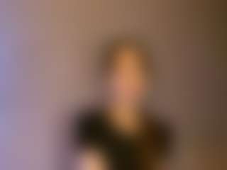 Lora's Live Sex Cam Show