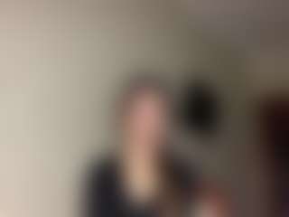 Lora's Live Sex Cam Show