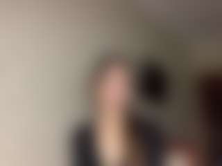 Live cam show with Lora - New White on parknlotfishbdy | united kingdom