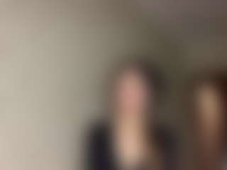 Live cam show with Lora - White on SxyPornLive | united kingdom
