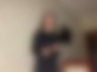Lora's Live Sex Cam Show