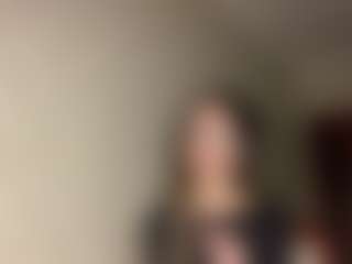 Lora's Live Sex Cam Show