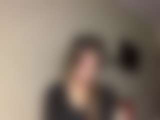 Live cam show with Lora - New Toys on Mixed Magazine Live