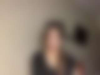 Lora's Live Sex Cam Show