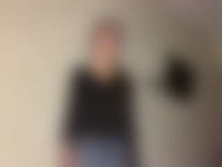 Lora's Live Sex Cam Show