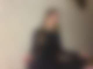 Lora's Live Sex Cam Show