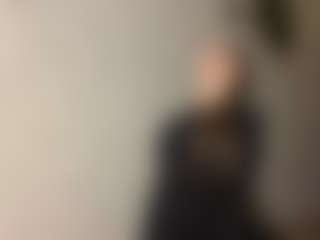 Lora's Live Sex Cam Show