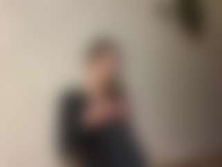Lora's Live Sex Cam Show