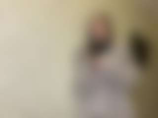 Lora's Live Sex Cam Show