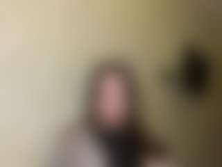 Live cam show with Lora - Brown Hair Teen (18+) on Camsoda