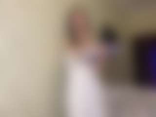 Live cam show with Lora - New Blowjob on Camming Site