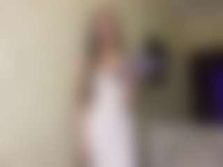 Lora's Live Sex Cam Show