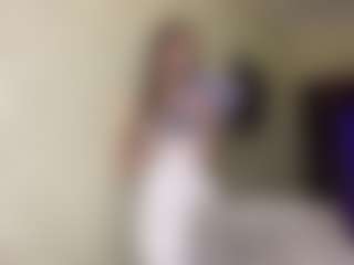 Lora's Live Sex Cam Show