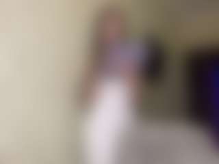Lora's Live Sex Cam Show