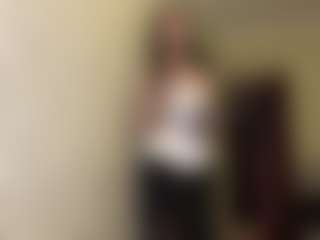 Live cam show with Lora - Striptease Granny on Strip Flash - Live Sex Shows
