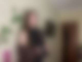 Lora's Live Sex Cam Show