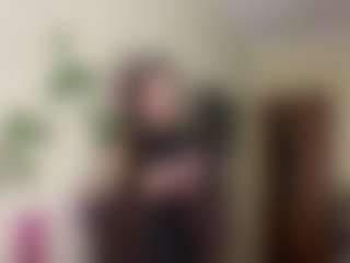 Lora's Live Sex Cam Show