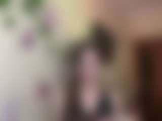 Live cam show with Lora - Petite Young Adult on xxxlivecams.org