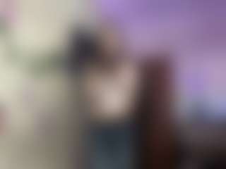 Lora's Live Sex Cam Show