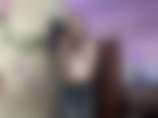 Lora's Live Sex Cam Show