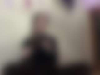 Live cam show with Lora - Shaved Pussy Brown Hair on StripNow