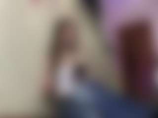 Live cam show with Lora - Dirty Talk on Camsoda