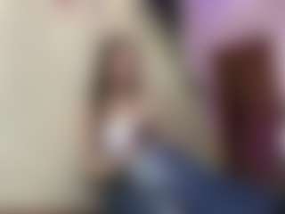 Live cam show with Lora - Dirty Talk on Camsoda