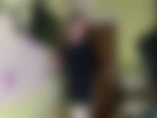 Live cam show with Lora - Public on xDating