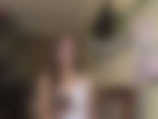 Live cam show with Lora - Granny Brown Hair on Milfs Live