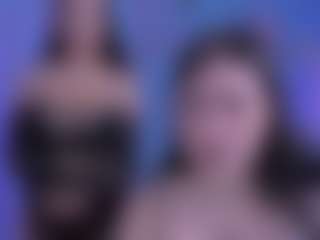 Live-Cam-Show mit dominika-glow - Toys auf Camsoda