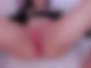 emma-rose29's Live Sex Cam Show
