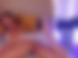 Live cam show with Grecia-Sky - Curvy Teen (18+) on Dolls Live