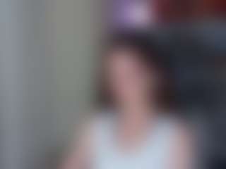 Live cam show with LindseyHogrefe - Brown Hair on xfollow cams