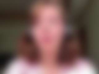 Live cam show with LoriaHuffine - Shaved Pussy Brown Hair on infinitiblacc.com