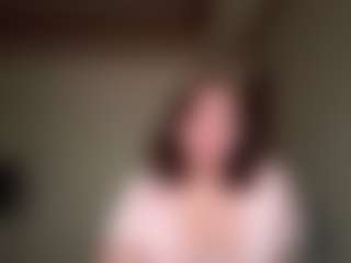 Live cam show with LoriaHuffine - Strip on Camsoda