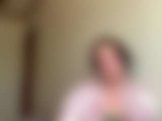 Live cam show with LoriaHuffine - College Brown Hair on Camsoda