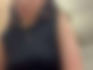 LouettaTornes's Live Sex Cam Show