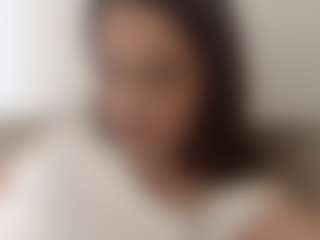 LouettaTornes's Live Sex Cam Show