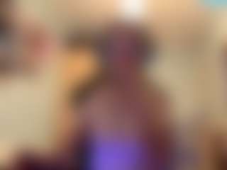 Live cam show with Adel - Anal on Lustler