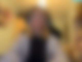 Live cam show with Adel - Anal on Free Soda
