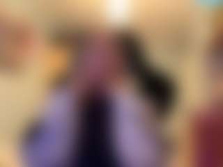 Live cam show with Adel - Skinny on sexylivex.com