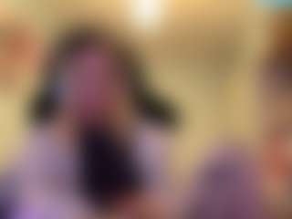 Live cam show with Adel - Blonde Hair on CamSodaAdn