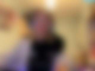 Adel's Live Sex Cam Show