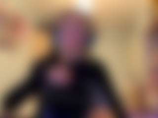 Adel's Live Sex Cam Show