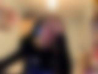 Live cam show with Adel - Tattoos Blonde Hair on Fling VIP Chat