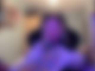 Adel's Live Sex Cam Show