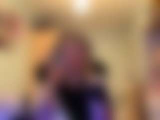 Adel's Live Sex Cam Show
