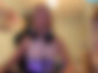 Live cam show with Adel - Foot Fetish on CSO-WL