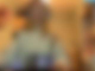 Adel's Live Sex Cam Show